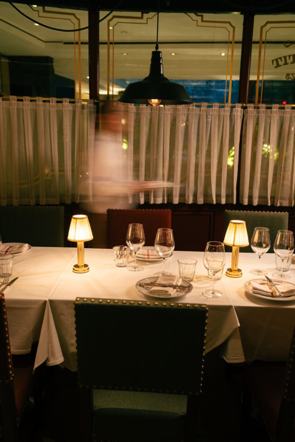 GASTON  Bistro & Bar Grand Hyatt Erawan Bangkok restaurant